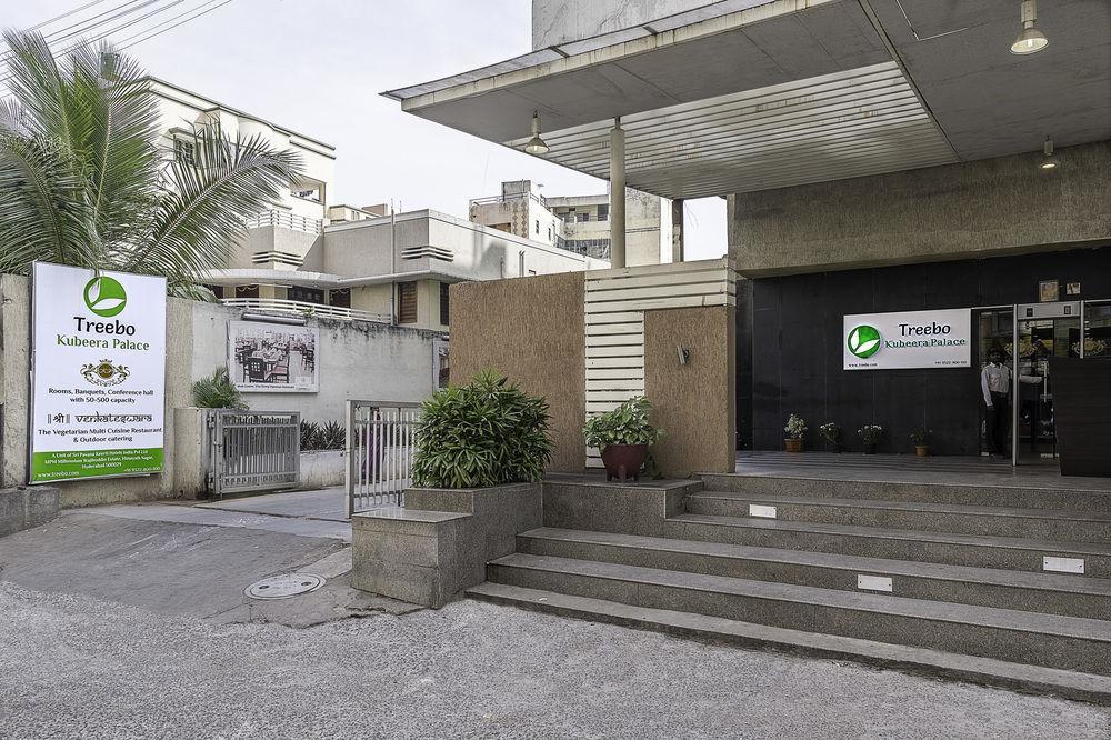 Capital O 9960 Hotel Grand Himayat Χιντεραμπάντ Εξωτερικό φωτογραφία
